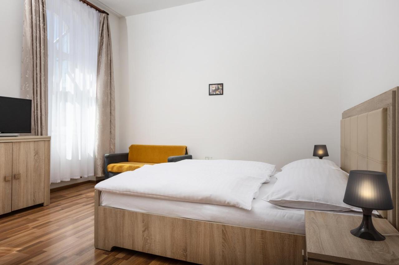 Villa Dino Mariánské Lázně Eksteriør billede